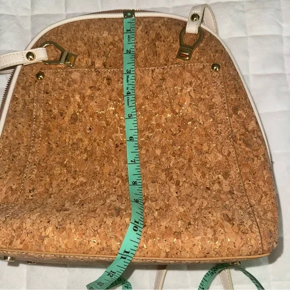 Moztique The Daisy Convertible Backpack Purse in Cream Cork - Picture 6 of 6